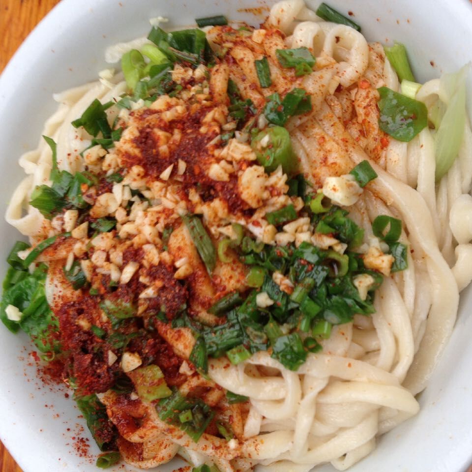 这油泼棍棍面看着诱人不